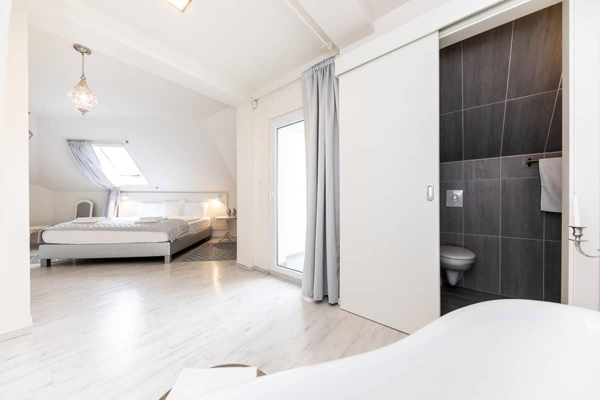 Magnolia Hotel Nagykanizsa Bagian luar foto
